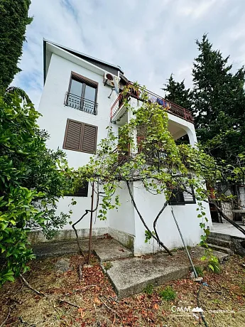 House Near the Sea with Private Beach Access – Bar, Dobre Vode